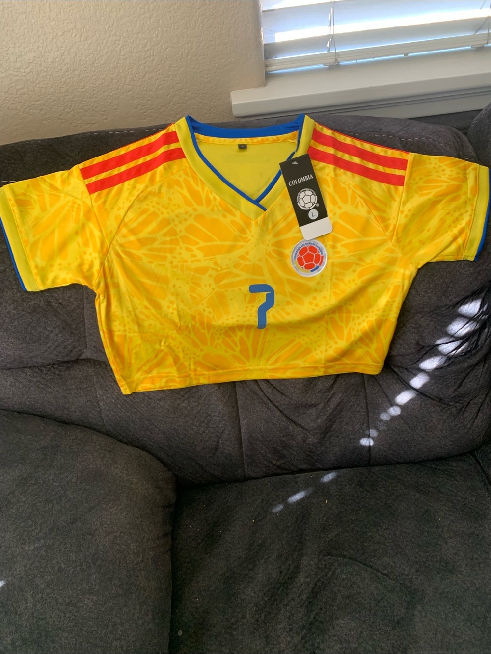 NWT- Colombia Crop Top Woman's Jersey